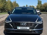 Hyundai Sonata 2023 года за 10 100 000 тг. в Астана – фото 2
