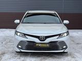 Toyota Camry БЕЗ ВОДИТЕЛЯ в Усть-Каменогорск – фото 2