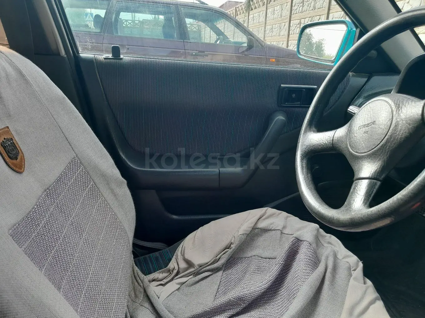 Mazda 323, 1994