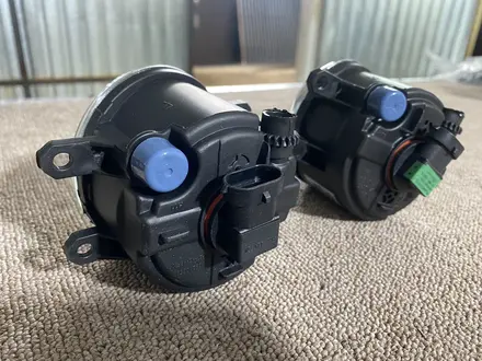 Противотуманка — Toyota RAV4 2006-2013 за 3 000 тг. в Алматы – фото 5