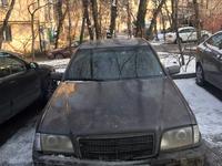 Mercedes-Benz C 200 1995 года за 900 000 тг. в Алматы