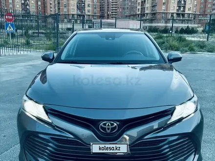 Toyota Camry 2018 года за 8 500 000 тг. в Актау