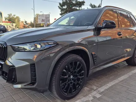 BMW X5 2025 года за 58 000 000 тг. в Костанай – фото 2