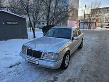 Mercedes-Benz E-Class, 1992