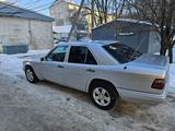 Mercedes-Benz E 200 1992 годаүшін1 400 000 тг. в Уральск – фото 2