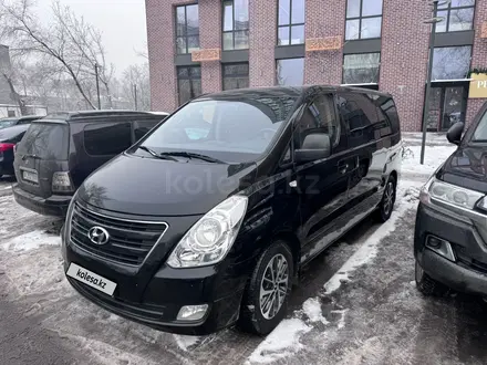 Hyundai Starex 2017 года за 10 500 000 тг. в Алматы – фото 2