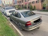 Opel Vectra 1997 года за 400 000 тг. в Астана – фото 2