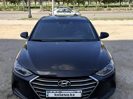 Hyundai Elantra 2017 года за 7 100 000 тг. в Актобе