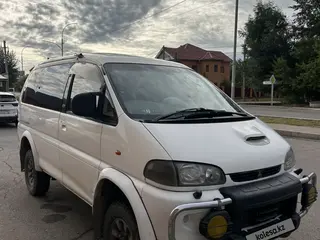 Mitsubishi Delica, 1994
