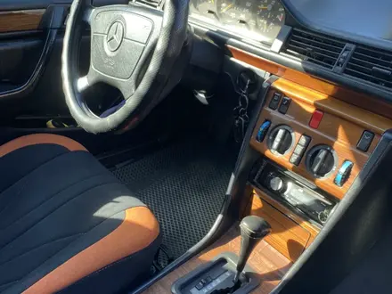 Mercedes-Benz E 280 1993 года за 2 000 000 тг. в Кызылорда – фото 12