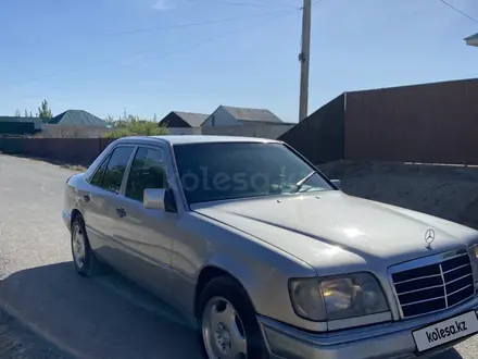 Mercedes-Benz E 280 1993 года за 2 000 000 тг. в Кызылорда – фото 9