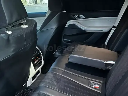 BMW X5 2021 года за 33 800 000 тг. в Алматы – фото 15