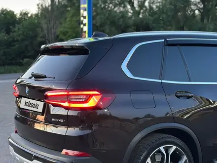 BMW X5 2021 года за 33 800 000 тг. в Алматы – фото 11