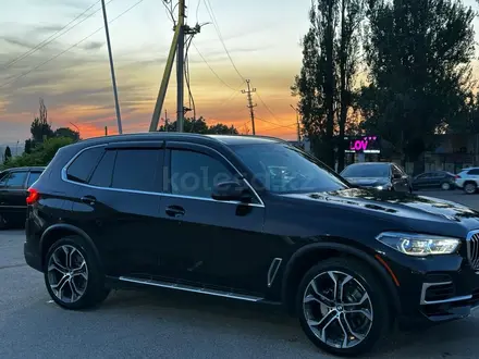 BMW X5 2021 года за 33 800 000 тг. в Алматы – фото 4
