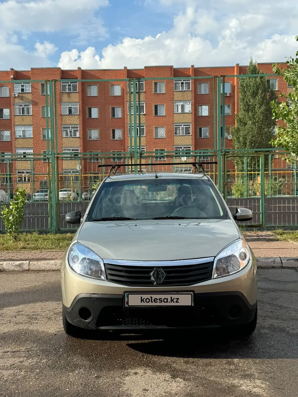 Renault Sandero, 2013