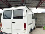 Mercedes-Benz  Sprinter 1995 года за 2 500 000 тг. в Тараз – фото 2