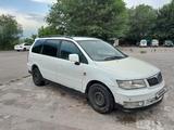 Mitsubishi Chariot 1998 годаfor2 000 000 тг. в Алматы – фото 3