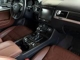 Volkswagen Touareg 2016 года за 17 000 000 тг. в Алматы – фото 3