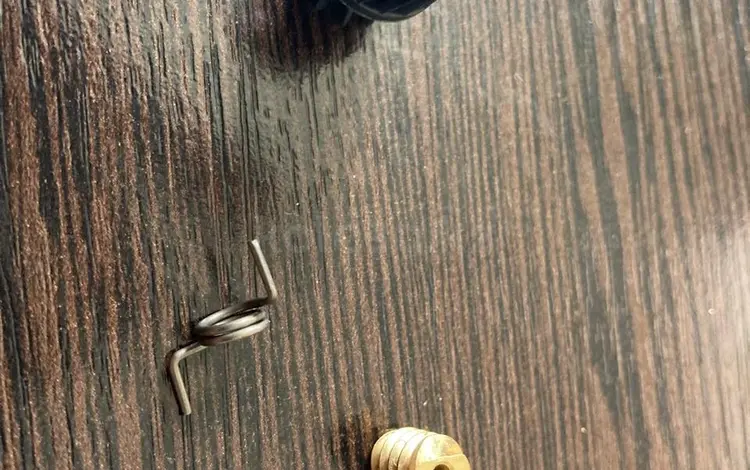 Комплект для ремонта дверного замка за 7 000 тг. в Караганда