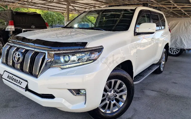 Toyota Land Cruiser Prado 2018 года за 26 800 000 тг. в Алматы