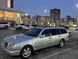 Mercedes-Benz E 320 1997 годаfor3 800 000 тг. в Алматы – фото 4