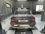 Opel Vectra 1997 года за 450 000 тг. в Атырау – фото 4