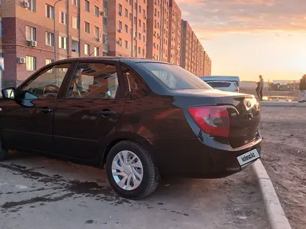 ВАЗ (Lada) Granta 2190 2017 года за 3 100 000 тг. в Атырау – фото 23