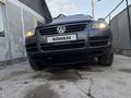 Volkswagen Touareg 2004 года за 3 500 000 тг. в Алматы – фото 9