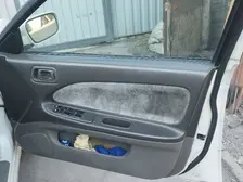 Nissan Avenir, 1997
