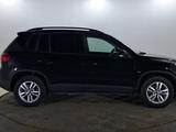 Volkswagen Tiguan 2015 года за 7 490 000 тг. в Актобе – фото 4