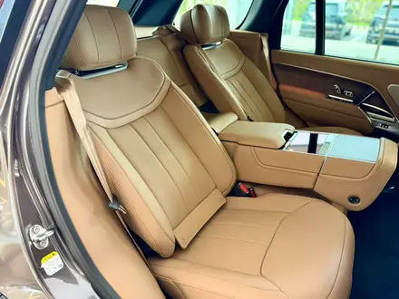 Land Rover Range Rover Autobiography 2026 года за 130 752 000 тг. в Караганда – фото 12