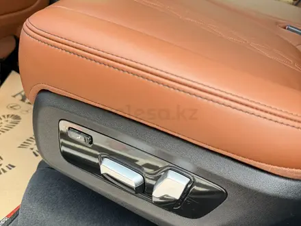 BMW X7 2023 года за 51 500 000 тг. в Алматы – фото 15
