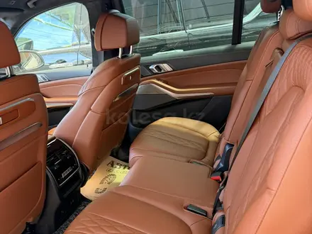 BMW X7 2023 года за 51 500 000 тг. в Алматы – фото 8