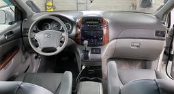 Toyota Sienna 2005 годаfor8 750 000 тг. в Актобе