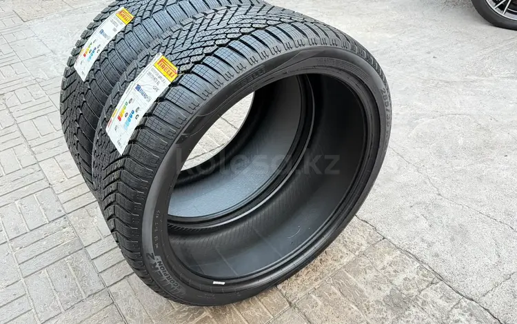 Шины зимние Pirelli Scorpion Winter 2 285/35 R23 и 325/30 R23 за 1 800 000 тг. в Астана
