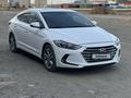 Hyundai Elantra 2018 года за 7 600 000 тг. в Атырау – фото 2