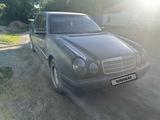 Mercedes-Benz E 230 1995 года за 2 000 000 тг. в Караганда – фото 3