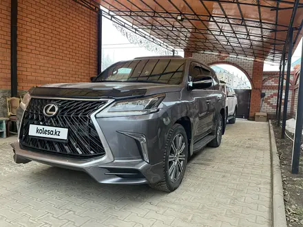 Lexus LX 570 2015 года за 35 000 000 тг. в Актобе – фото 2