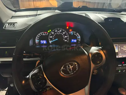 Toyota Camry 2014 года за 9 000 000 тг. в Шымкент – фото 9