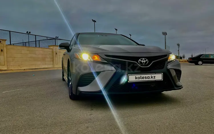 Toyota Camry 2019 года за 13 000 000 тг. в Актау