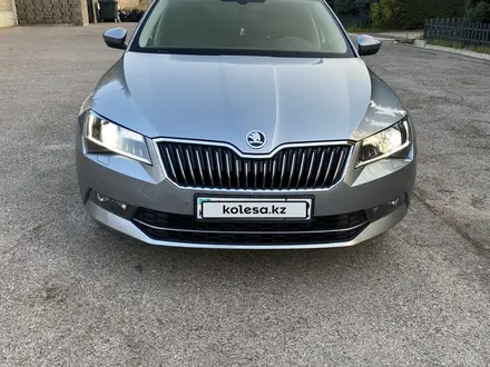 Skoda Superb 2018 года за 12 550 000 тг. в Алматы