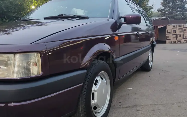 Volkswagen Passat 1992 годаүшін2 000 000 тг. в Тараз