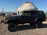 Jeep Cherokee 1993 года за 2 200 000 тг. в Алматы – фото 2