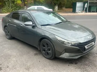 Hyundai Elantra, 2021