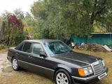 Mercedes-Benz E 220 1992 годаүшін2 300 000 тг. в Талдыкорган – фото 2