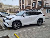 Toyota Highlander 2021 годаfor28 000 000 тг. в Атырау