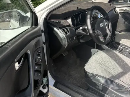 Hyundai Elantra 2014 года за 6 000 000 тг. в Павлодар – фото 2