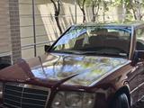 Mercedes-Benz E 220 1994 года за 4 500 000 тг. в Шымкент – фото 3