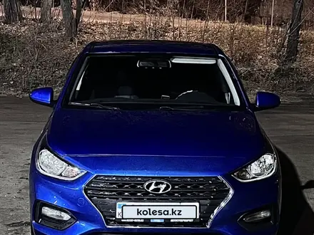 Hyundai Accent 2017 года за 6 800 000 тг. в Семей