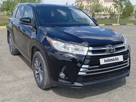 Toyota Highlander 2018 года за 16 500 000 тг. в Актобе – фото 4